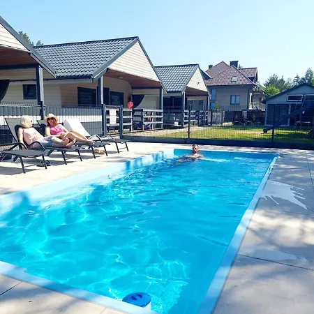 Ferienhaus Bursztynowo Z Basenem Ostrowo (Puck)