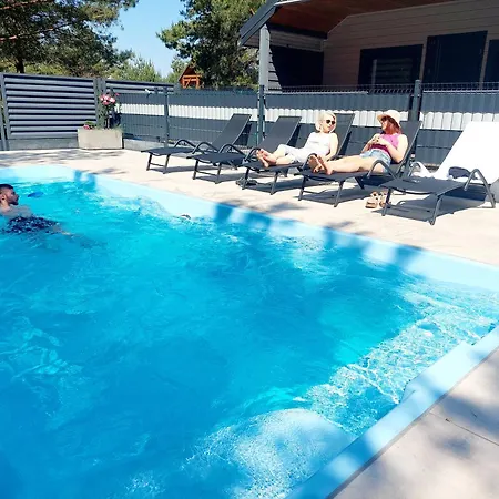 Ferienhaus Bursztynowo Z Basenem