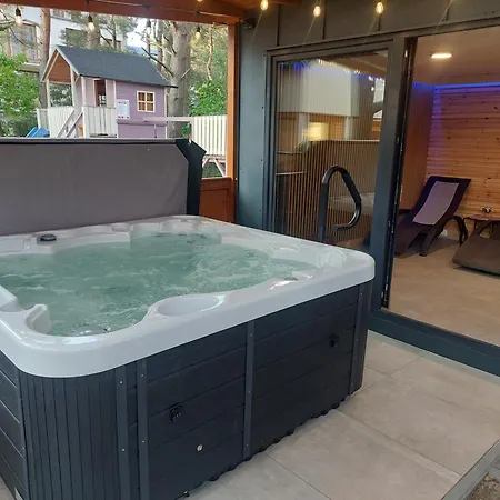 Сasa de vacaciones Bursztynowo Z Basenem