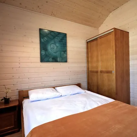 Ferienhaus Bursztynowo Z Basenem Ostrowo (Puck)