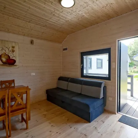 Bursztynowo Z Basenem Ferienhaus Ostrowo (Puck)