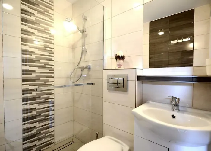 Prázdninový dům Bursztynowo Z Basenem *