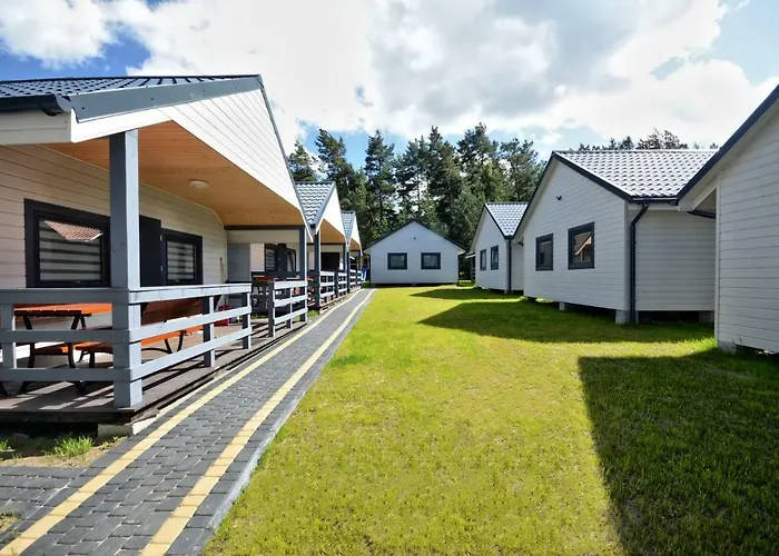 Bursztynowo Z Basenem Prázdninový dům Ostrowo (Puck)